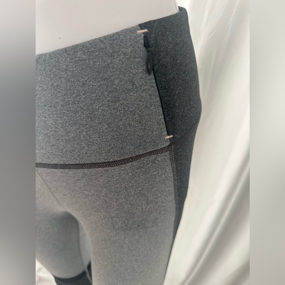 CALIA Inspire 7/8 length Gray/Dark Gray with Sheer Detail above knee - SMALL - Picture 7 of 8